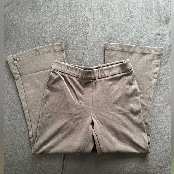 Walter Baker Cropped Bell Bottom Pants! Like New! Size Medium! - Picture 2 of 13